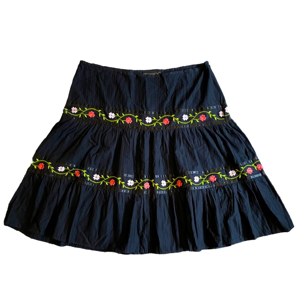 Venezia Black Skirt with Embroidered Flowers